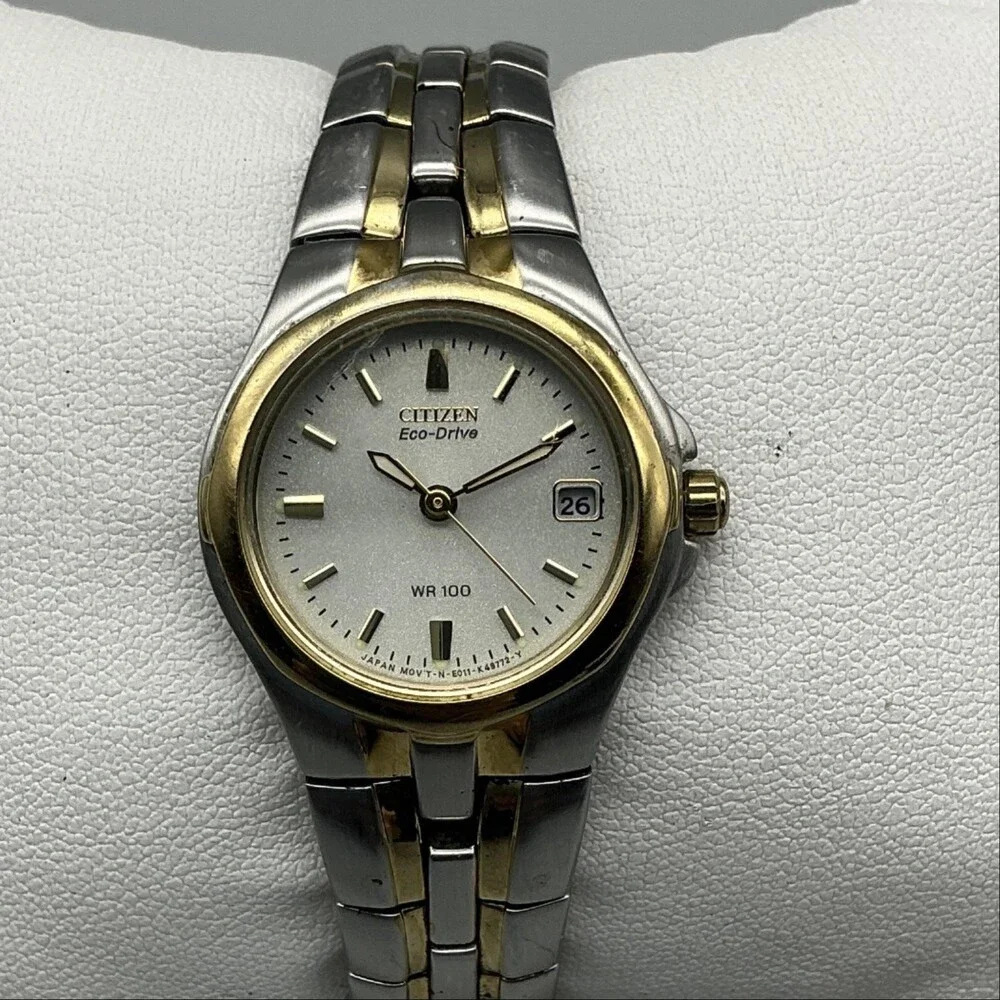 Citizen Eco-Drive Womens Watch 24mm Silver Dial Date E011-K15711 Two Tone 6